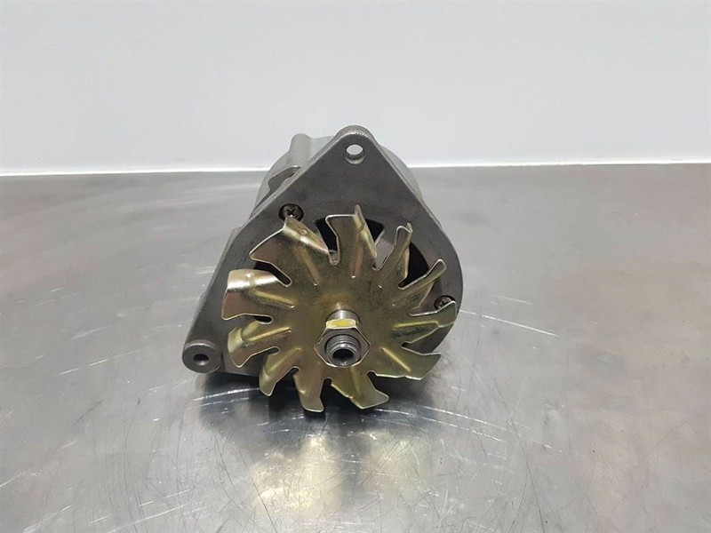 Perkins 4.236-14V 55A-Alternator/Lichtmaschine/Dynamo - Двигатель для Строительной техники: фото 2 Perkins 4.236-14V 55A-Alternator/Lichtmaschine/Dynamo - Двигатель для Строительной техники: фото 2