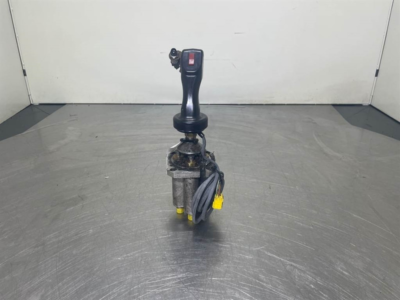 Schaeff SKL834-5369661308-Servo valve/Servoventil - Гидравлика для Строительной техники: фото 1 Schaeff SKL834-5369661308-Servo valve/Servoventil - Гидравлика для Строительной техники: фото 1