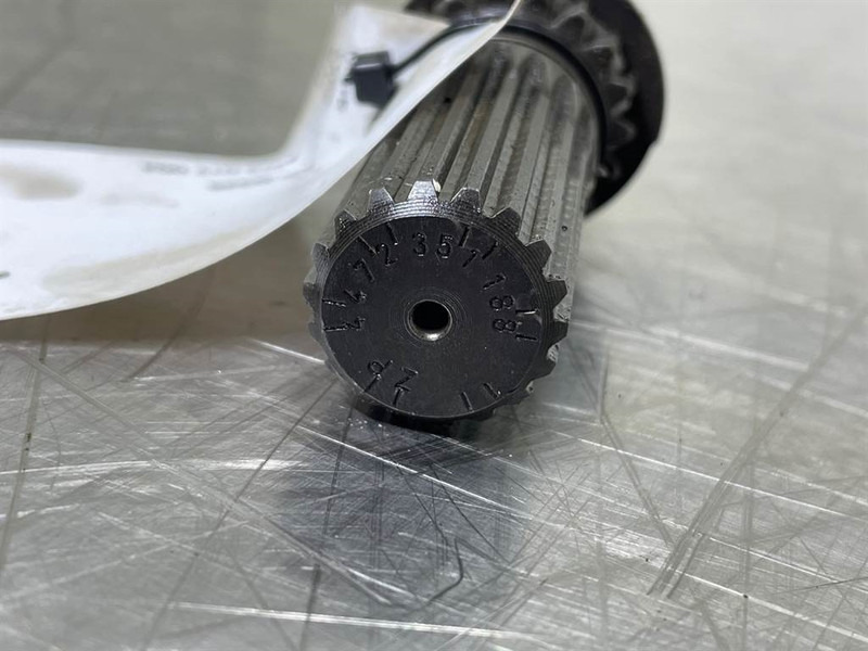 ZF AP-B325-4472351188-Sun gear shaft/Sonnenradwelle - Ось и запчасти для Строительной техники: фото 3 ZF AP-B325-4472351188-Sun gear shaft/Sonnenradwelle - Ось и запчасти для Строительной техники: фото 3