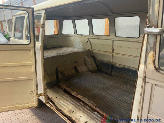 Volkswagen Bus mit Scheiben Restaurierungsobjekt Verzollt - Цельнометаллический фургон: фото 4 Volkswagen Bus mit Scheiben Restaurierungsobjekt Verzollt - Цельнометаллический фургон: фото 4