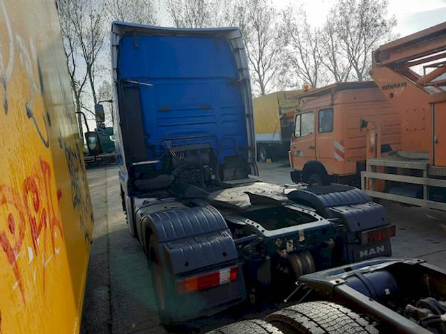 MAN TGA 18.480 - Тягач: фото 4 MAN TGA 18.480 - Тягач: фото 4