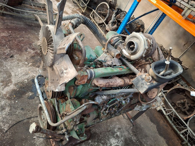 Volvo TD120A - Двигатель: фото 4 Volvo TD120A - Двигатель: фото 4