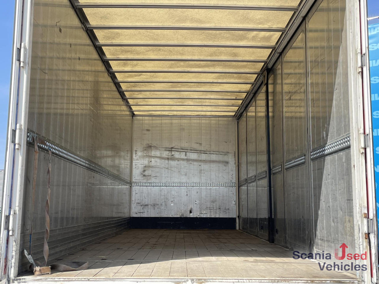 SCANIA P 250 DB4x2MNB SIDE DOORS FULL AIR 250X246X250CM - Грузовик с закрытым кузовом: фото 2 SCANIA P 250 DB4x2MNB SIDE DOORS FULL AIR 250X246X250CM - Грузовик с закрытым кузовом: фото 2