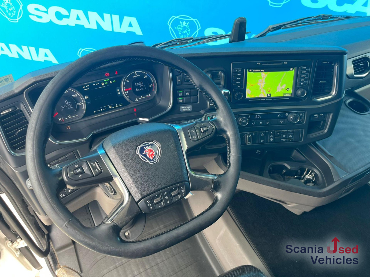 SCANIA R 500 B6x2NB HOOKLIFT RETARDER FULL-AIR 9T DIIF-L - Грузовик-шасси: фото 5 SCANIA R 500 B6x2NB HOOKLIFT RETARDER FULL-AIR 9T DIIF-L - Грузовик-шасси: фото 5