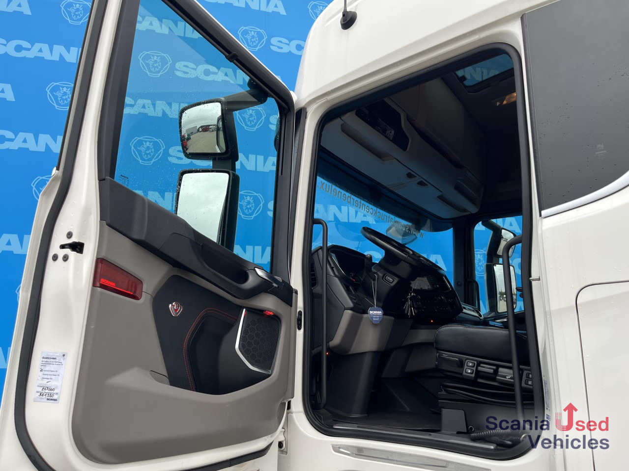 SCANIA S 590 A4x2NA V8 RETARDER DIFF-L 8T NAVI LED ALCOA - Тягач: фото 3 SCANIA S 590 A4x2NA V8 RETARDER DIFF-L 8T NAVI LED ALCOA - Тягач: фото 3