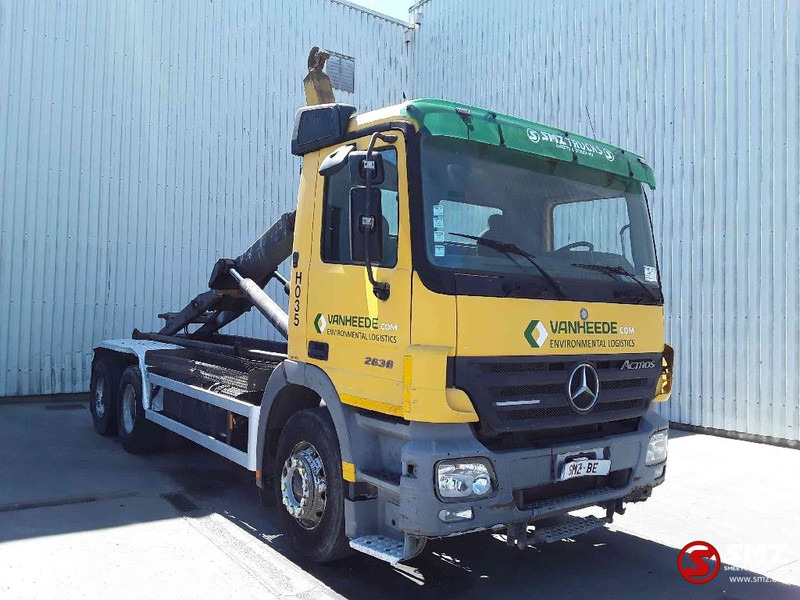 Mercedes-Benz Actros 2636 - Грузовик-контейнеровоз/ Сменный кузов: фото 1 Mercedes-Benz Actros 2636 - Грузовик-контейнеровоз/ Сменный кузов: фото 1