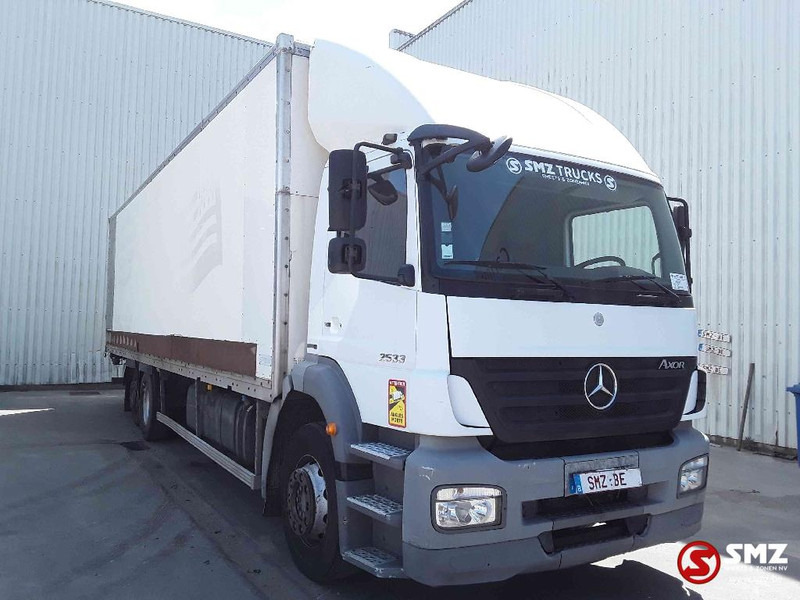 Mercedes-Benz Axor 2533 6x2 manual airco - Грузовик с закрытым кузовом: фото 1 Mercedes-Benz Axor 2533 6x2 manual airco - Грузовик с закрытым кузовом: фото 1