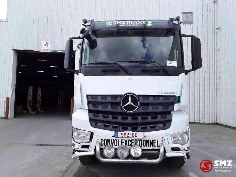Mercedes-Benz Arocs 3351 lames steel - Тягач: фото 2 Mercedes-Benz Arocs 3351 lames steel - Тягач: фото 2
