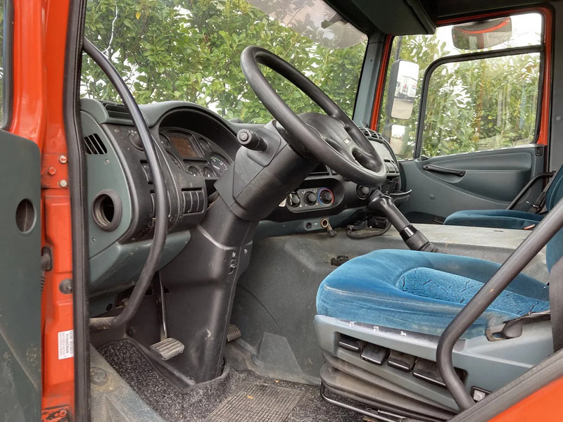 DAF CF65.180 Euro3 Manual / Laadklep - Грузовик-шасси: фото 5 DAF CF65.180 Euro3 Manual / Laadklep - Грузовик-шасси: фото 5