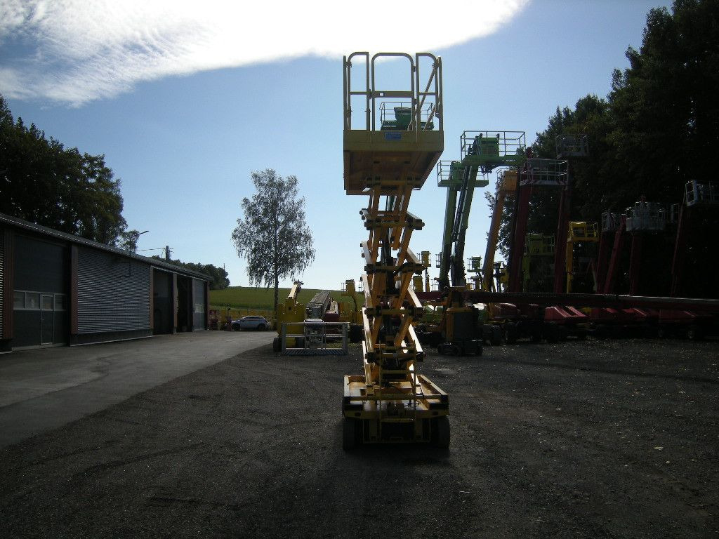 Genie GS 4047 Scherenarbeitsbühne Genie 14 m - Грузовик с подъемником: фото 3 Genie GS 4047 Scherenarbeitsbühne Genie 14 m - Грузовик с подъемником: фото 3