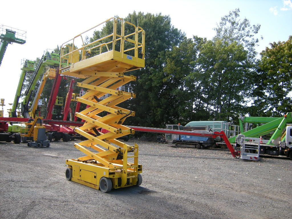 Genie GS 4047 Scherenarbeitsbühne Genie 14 m - Грузовик с подъемником: фото 4 Genie GS 4047 Scherenarbeitsbühne Genie 14 m - Грузовик с подъемником: фото 4