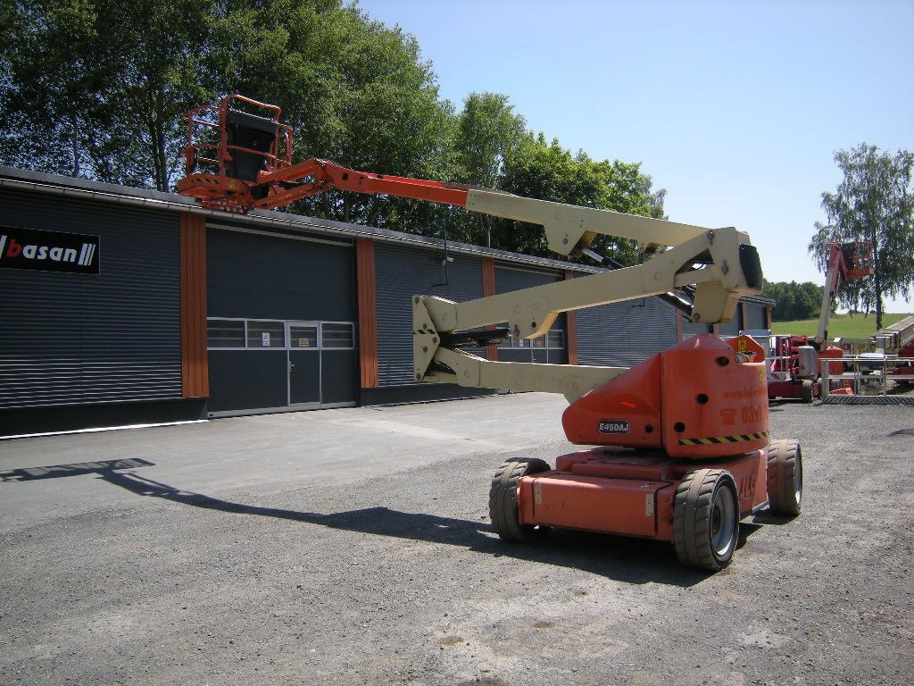 JLG E450 AJ Gelenkteleskoparbeitsbühne 16 m - Грузовик с подъемником: фото 4 JLG E450 AJ Gelenkteleskoparbeitsbühne 16 m - Грузовик с подъемником: фото 4