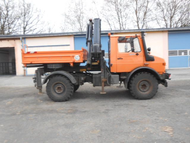 Unimog U1450 427/11 mit Kran - Самосвал, Автоманипулятор: фото 3 Unimog U1450 427/11 mit Kran - Самосвал, Автоманипулятор: фото 3