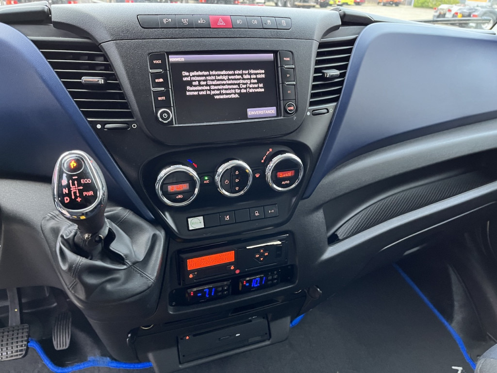 Iveco 70C18 Daily Tiefkühlkoffer mit Ladebordwand - Фургон-рефрижератор: фото 2 Iveco 70C18 Daily Tiefkühlkoffer mit Ladebordwand - Фургон-рефрижератор: фото 2