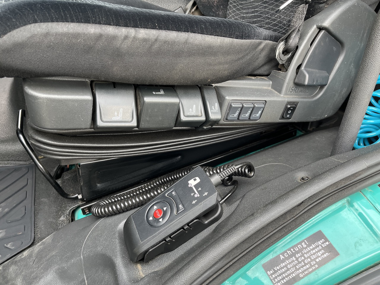 Mercedes-Benz Atego 823 4x2 AHK Hebezug Seilzug Brennholz - Малотоннажный бортовой грузовик: фото 4 Mercedes-Benz Atego 823 4x2 AHK Hebezug Seilzug Brennholz - Малотоннажный бортовой грузовик: фото 4