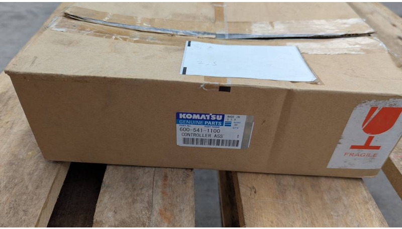 Komatsu PC490LC-11 CONTROLLER ASSY 600-541-1100 - Электрическая система для Строительной техники: фото 2 Komatsu PC490LC-11 CONTROLLER ASSY 600-541-1100 - Электрическая система для Строительной техники: фото 2