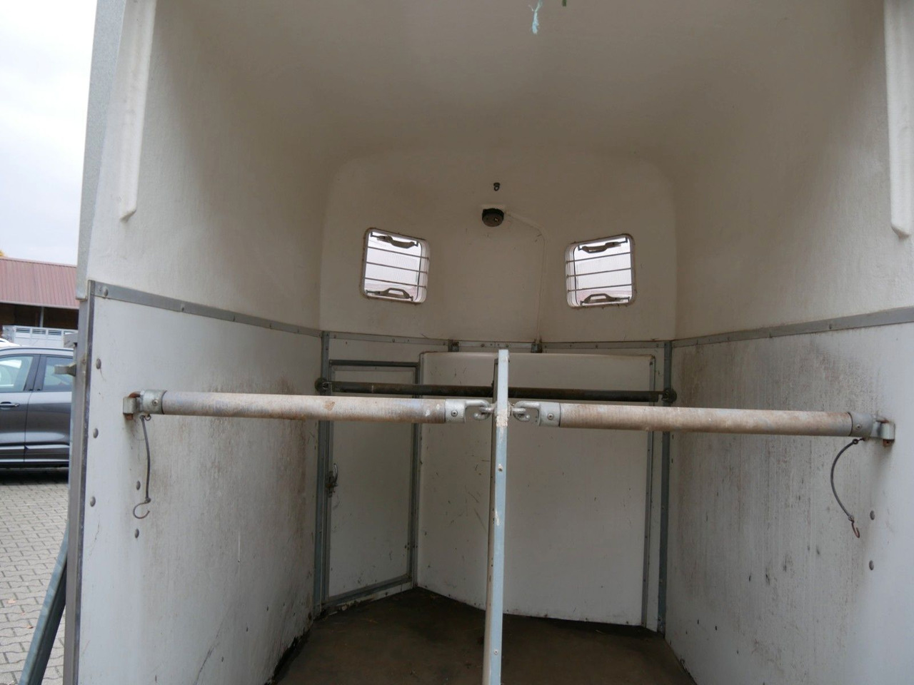 Böckmann Duo Esprit mit Sattelkammer - Прицеп для перевозки животных: фото 5 Böckmann Duo Esprit mit Sattelkammer - Прицеп для перевозки животных: фото 5