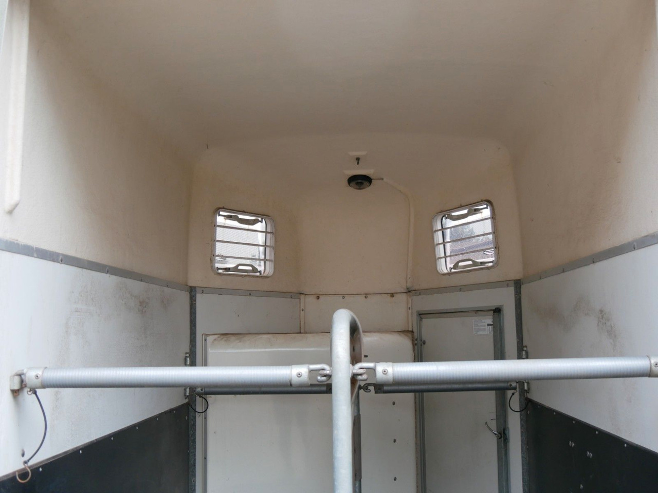 Böckmann Duo mit Sattelkammer - Прицеп для перевозки животных: фото 5 Böckmann Duo mit Sattelkammer - Прицеп для перевозки животных: фото 5