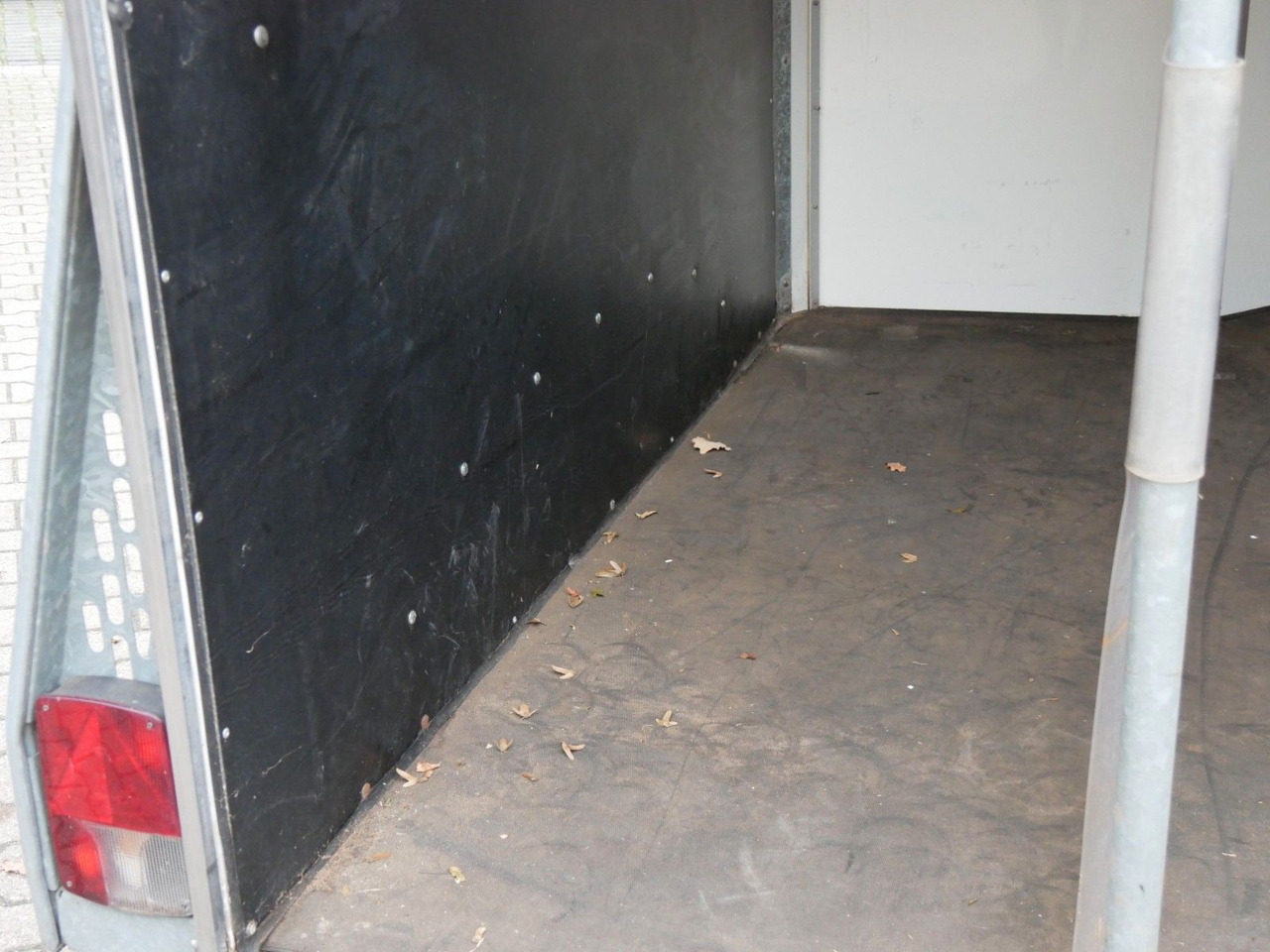 Прицеп для перевозки животных Böckmann Duo  mit Sattelkammer: фото 7