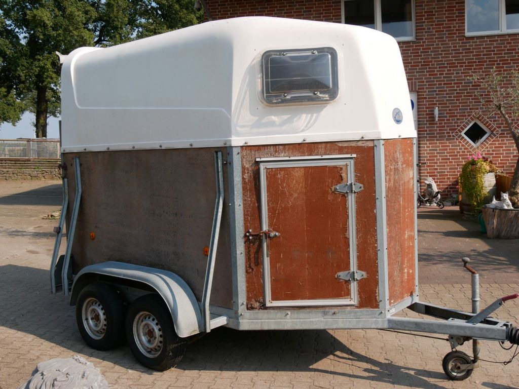 Holz Poly 2 Pferde Holz Poly 2 Pferde - Прицеп-коневоз: фото 2 Holz Poly 2 Pferde Holz Poly 2 Pferde - Прицеп-коневоз: фото 2