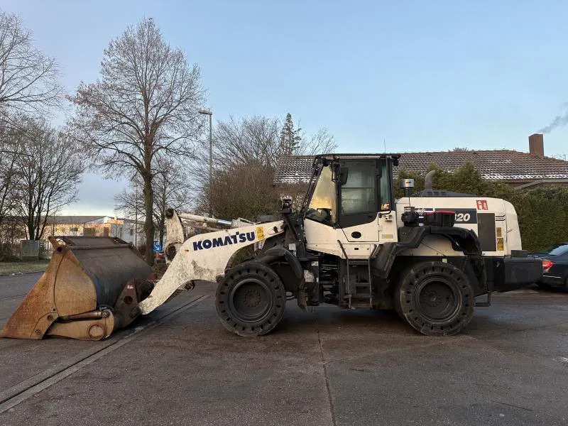 Komatsu WA 320-8 Klappsch. Hochlader WAAGE Schutzbel. Klim WA 320-8 Klappsch. Hochlader WAAGE Schutzbel. Klima - Колёсный погрузчик: фото 1 Komatsu WA 320-8 Klappsch. Hochlader WAAGE Schutzbel. Klim WA 320-8 Klappsch. Hochlader WAAGE Schutzbel. Klima - Колёсный погрузчик: фото 1