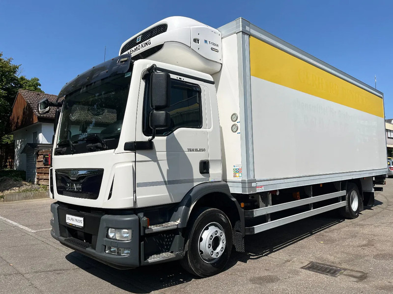 MAN TGM 15.250 *Bi-/Multitemp*Tiefkühlfahrzeug*POLARUS-Tiefkühlkoffer*MBB-C 2000 S LBW* - Рефрижератор: фото 1 MAN TGM 15.250 *Bi-/Multitemp*Tiefkühlfahrzeug*POLARUS-Tiefkühlkoffer*MBB-C 2000 S LBW* - Рефрижератор: фото 1