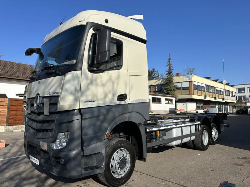 Новый Грузовик-контейнеровоз/ Сменный кузов Mercedes-Benz Actros 2542 LL BDF Standard 6x2 LBW: фото 13