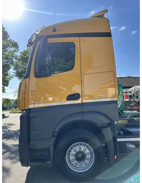 Mercedes-Benz Actros 2546 6x2 2646 Lenk/Lift MEILLER 2170 Intarder - Грузовик-контейнеровоз/ Сменный кузов, Автоманипулятор: фото 3 Mercedes-Benz Actros 2546 6x2 2646 Lenk/Lift MEILLER 2170 Intarder - Грузовик-контейнеровоз/ Сменный кузов, Автоманипулятор: фото 3