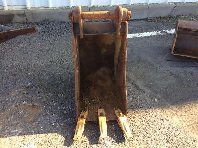 CATERPILLAR 415mm - Type Tractopelle - Ковш для экскаватора: фото 3 CATERPILLAR 415mm - Type Tractopelle - Ковш для экскаватора: фото 3