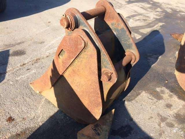 CATERPILLAR 430mm - Type Tractopelle - Ковш для экскаватора: фото 4 CATERPILLAR 430mm - Type Tractopelle - Ковш для экскаватора: фото 4