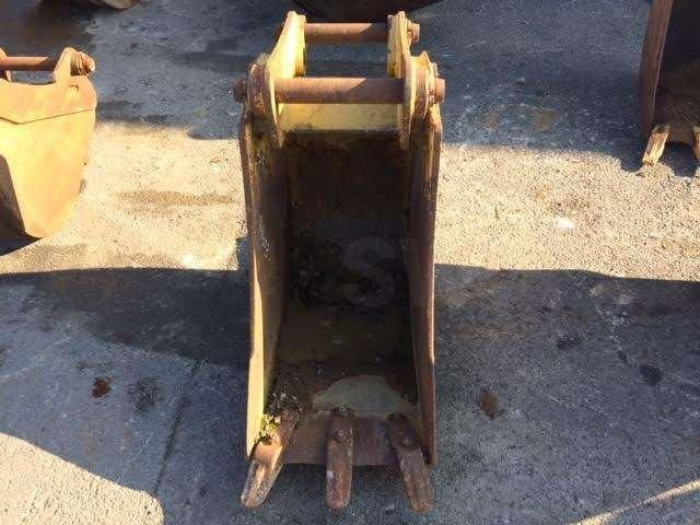 CATERPILLAR 430mm - type tractopelle - Ковш для экскаватора: фото 3 CATERPILLAR 430mm - type tractopelle - Ковш для экскаватора: фото 3