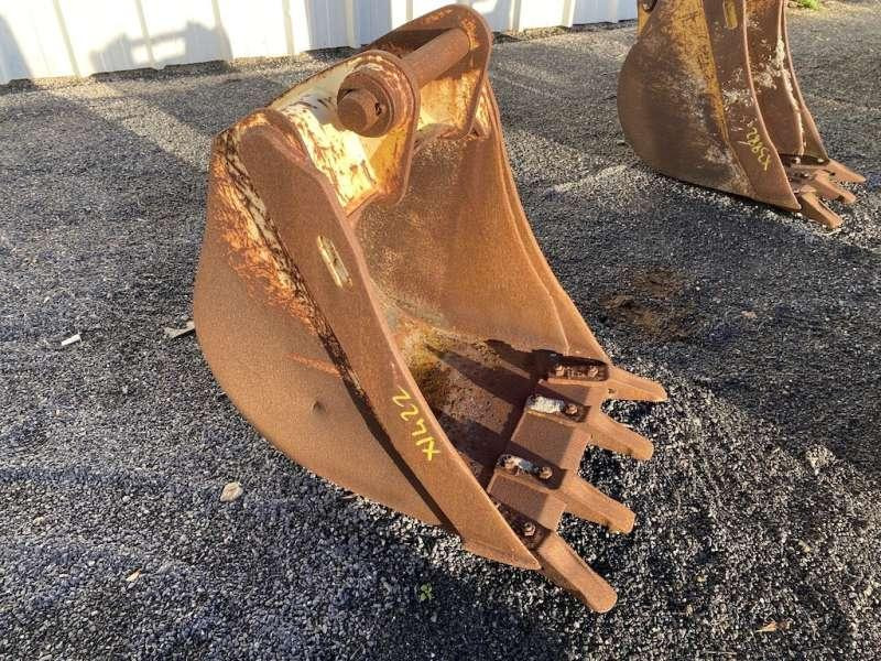 CATERPILLAR 570mm - type tractopelle - Ковш для экскаватора: фото 4 CATERPILLAR 570mm - type tractopelle - Ковш для экскаватора: фото 4