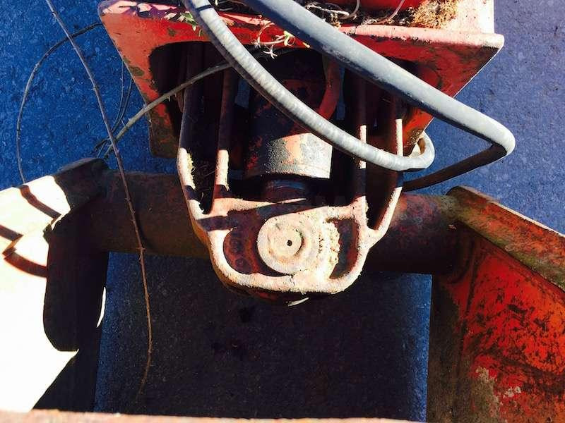 Camion avec rotator - coquilles 500mm reprise - ouverture 1500mm - Грейфер: фото 3 Camion avec rotator - coquilles 500mm reprise - ouverture 1500mm - Грейфер: фото 3