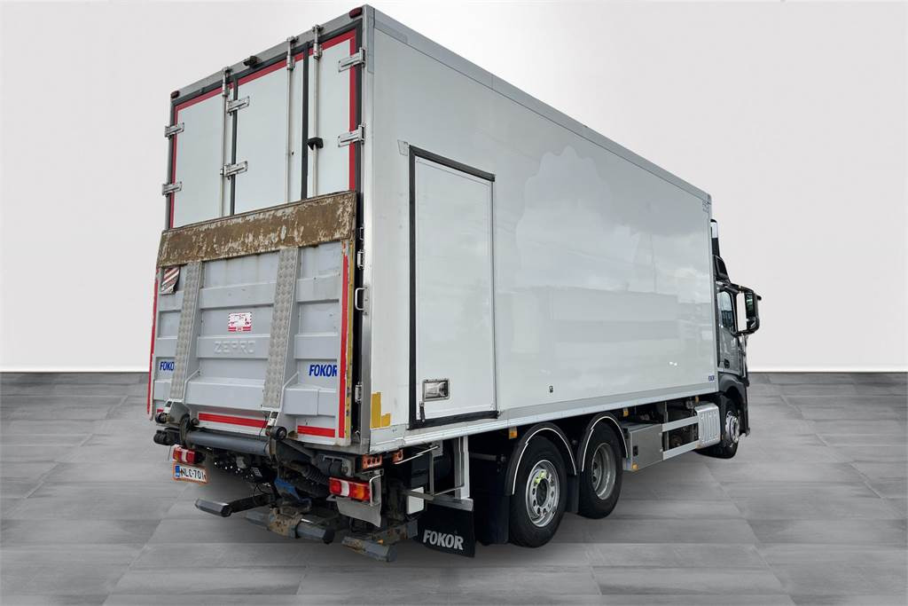 Mercedes-Benz ACTROS 2551 6X2 FRC 06/2027 - Изотермический грузовик: фото 5 Mercedes-Benz ACTROS 2551 6X2 FRC 06/2027 - Изотермический грузовик: фото 5