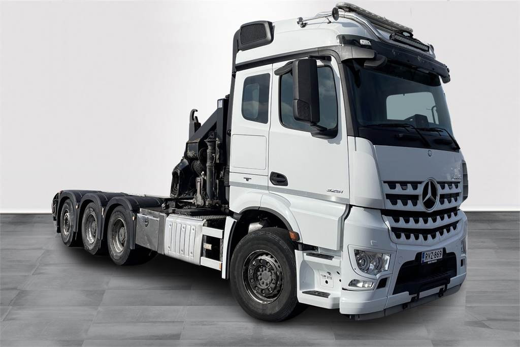 Mercedes-Benz Arocs 3251 8x4*4 - HMF 32 tm - Koukku - Автоманипулятор: фото 2 Mercedes-Benz Arocs 3251 8x4*4 - HMF 32 tm - Koukku - Автоманипулятор: фото 2
