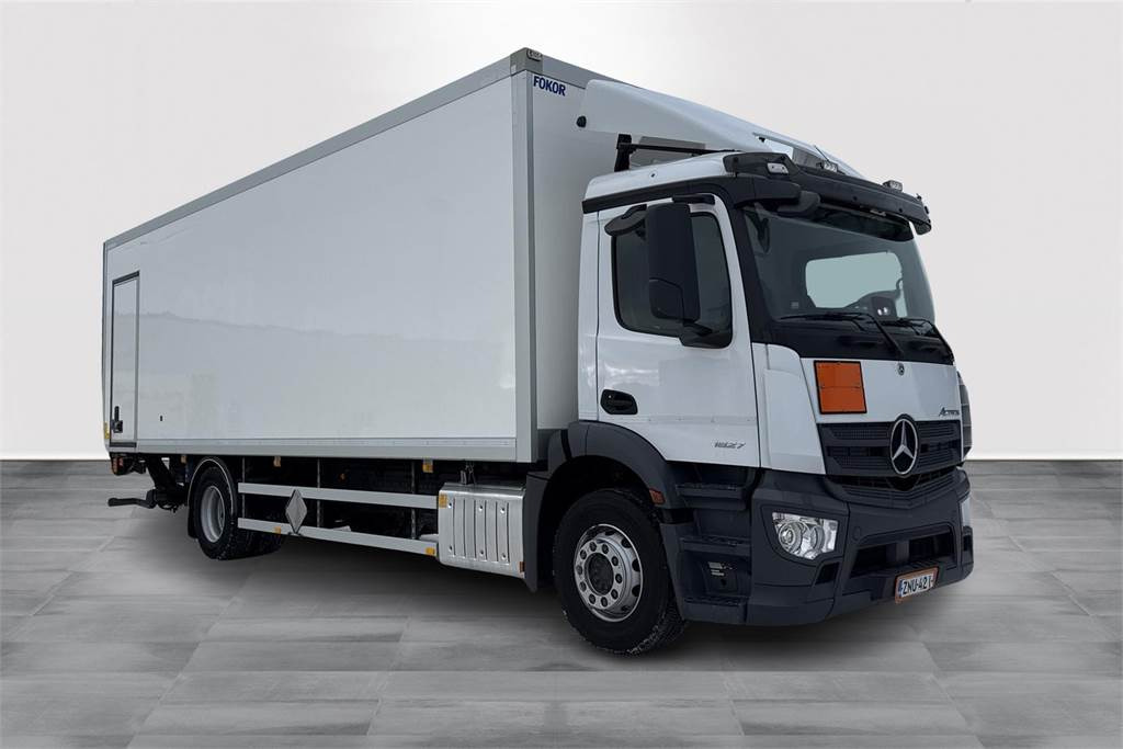 Mercedes-Benz ACTROS 1827 5 Ksa-kori - Тягач: фото 3 Mercedes-Benz ACTROS 1827 5 Ksa-kori - Тягач: фото 3