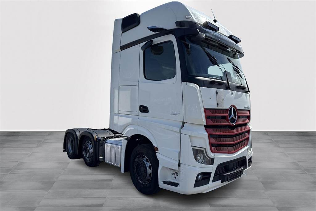 Mercedes-Benz ACTROS 2551LS 6x2/4 Väliteli - Тягач: фото 4 Mercedes-Benz ACTROS 2551LS 6x2/4 Väliteli - Тягач: фото 4