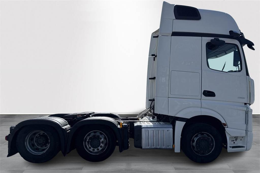 Mercedes-Benz ACTROS 2551LS 6x2/4 Väliteli - Тягач: фото 5 Mercedes-Benz ACTROS 2551LS 6x2/4 Väliteli - Тягач: фото 5