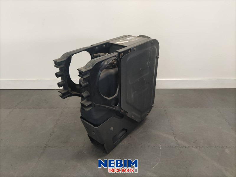 Volvo Volvo - 21215921 - Adblue tank 60L FH / FM - Запчасти: фото 2 Volvo Volvo - 21215921 - Adblue tank 60L FH / FM - Запчасти: фото 2