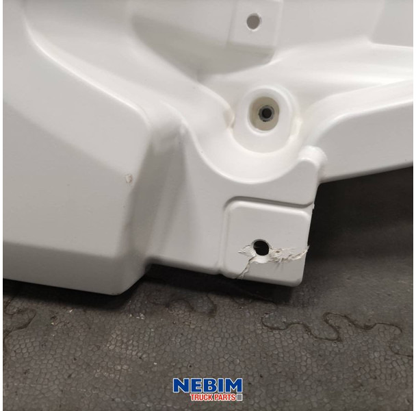 Volvo Volvo - 22376336 - Bumper FL3 - Запчасти для Грузовиков: фото 3 Volvo Volvo - 22376336 - Bumper FL3 - Запчасти для Грузовиков: фото 3