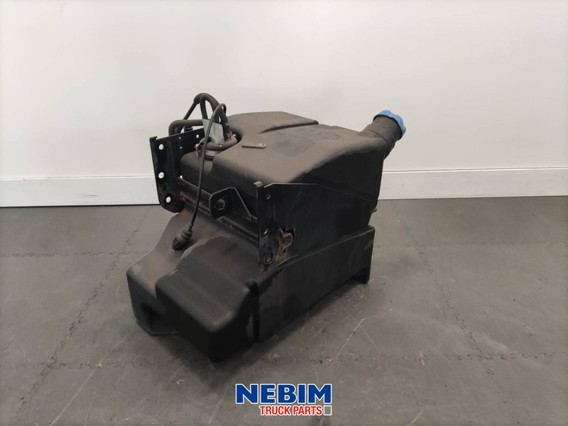 Volvo Volvo - 82291233 - Ablue tank 50L - Запчасти: фото 2 Volvo Volvo - 82291233 - Ablue tank 50L - Запчасти: фото 2