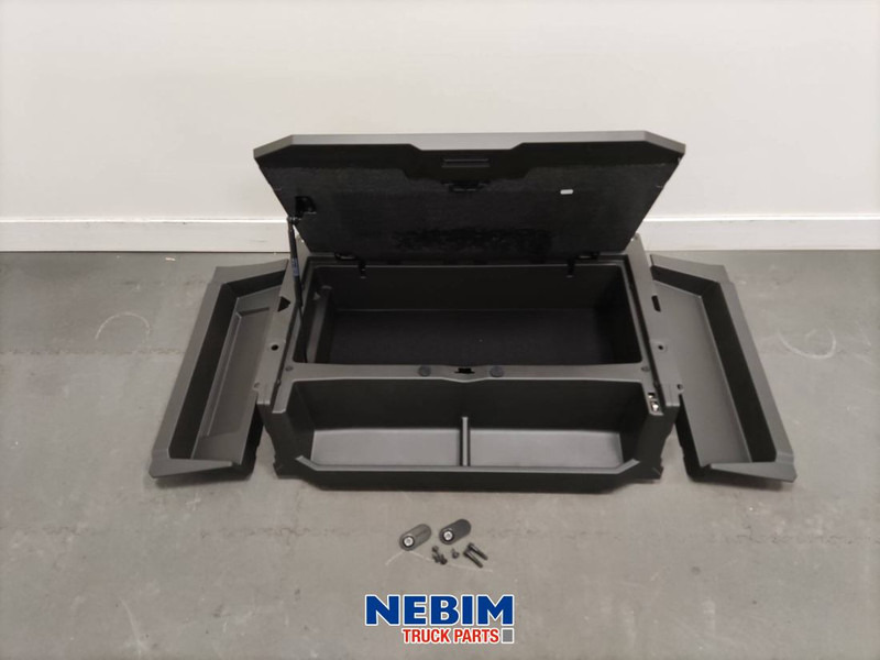 Volvo Volvo - 84430390 - Opbergvak onderbed FM4 - Запчасти: фото 1 Volvo Volvo - 84430390 - Opbergvak onderbed FM4 - Запчасти: фото 1