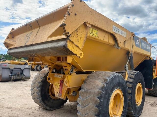 Сочленённый самосвал Volvo A 25 G MIETE / RENTAL (12001029): фото 20 Сочленённый самосвал Volvo A 25 G MIETE / RENTAL (12001029): фото 20