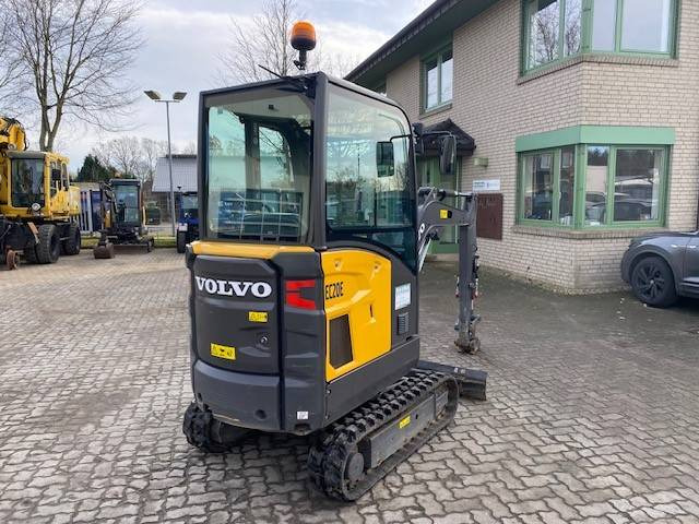 Volvo EC 20 E MIETE / RENTAL - Мини-экскаватор: фото 4 Volvo EC 20 E MIETE / RENTAL - Мини-экскаватор: фото 4