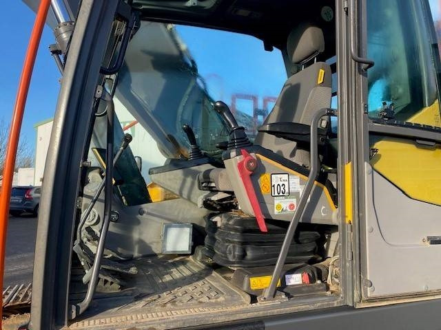 Гусеничный экскаватор Volvo EC 250 E NL MIETE / RENTAL (12001056): фото 20