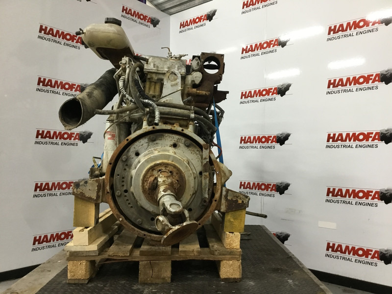 Komatsu S6D125-1 USED - Двигатель: фото 3 Komatsu S6D125-1 USED - Двигатель: фото 3