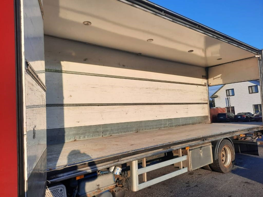 Mercedes-Benz Actros 1832 - Грузовик с закрытым кузовом: фото 5 Mercedes-Benz Actros 1832 - Грузовик с закрытым кузовом: фото 5