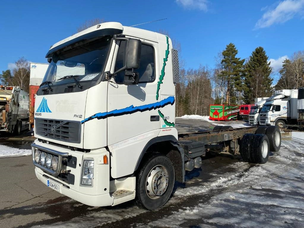 Volvo FH 12 - Грузовик-шасси: фото 1 Volvo FH 12 - Грузовик-шасси: фото 1