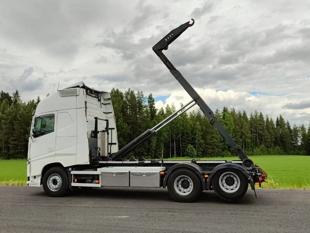 Volvo FH 540 - Крюковой мультилифт: фото 5 Volvo FH 540 - Крюковой мультилифт: фото 5