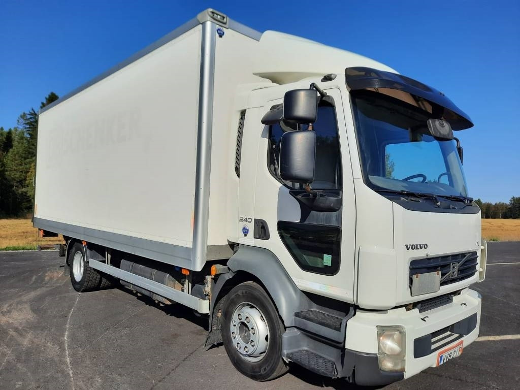 Volvo FL 240  - Грузовик с закрытым кузовом: фото 2 Volvo FL 240  - Грузовик с закрытым кузовом: фото 2